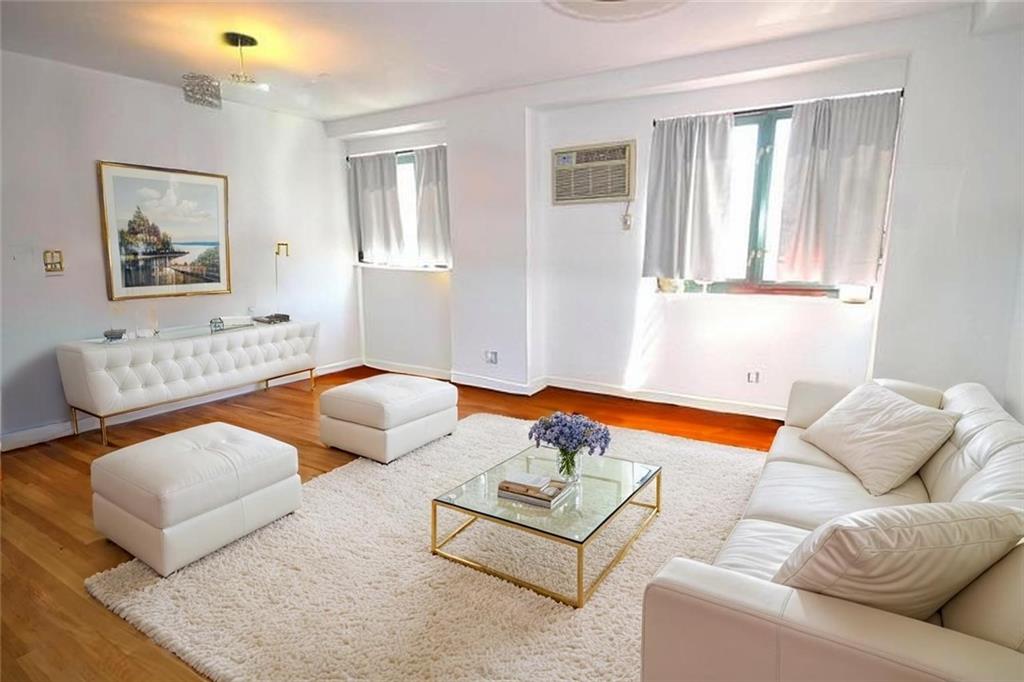 2570 East 17th Street Sheepshead Bay Brooklyn NY 11235