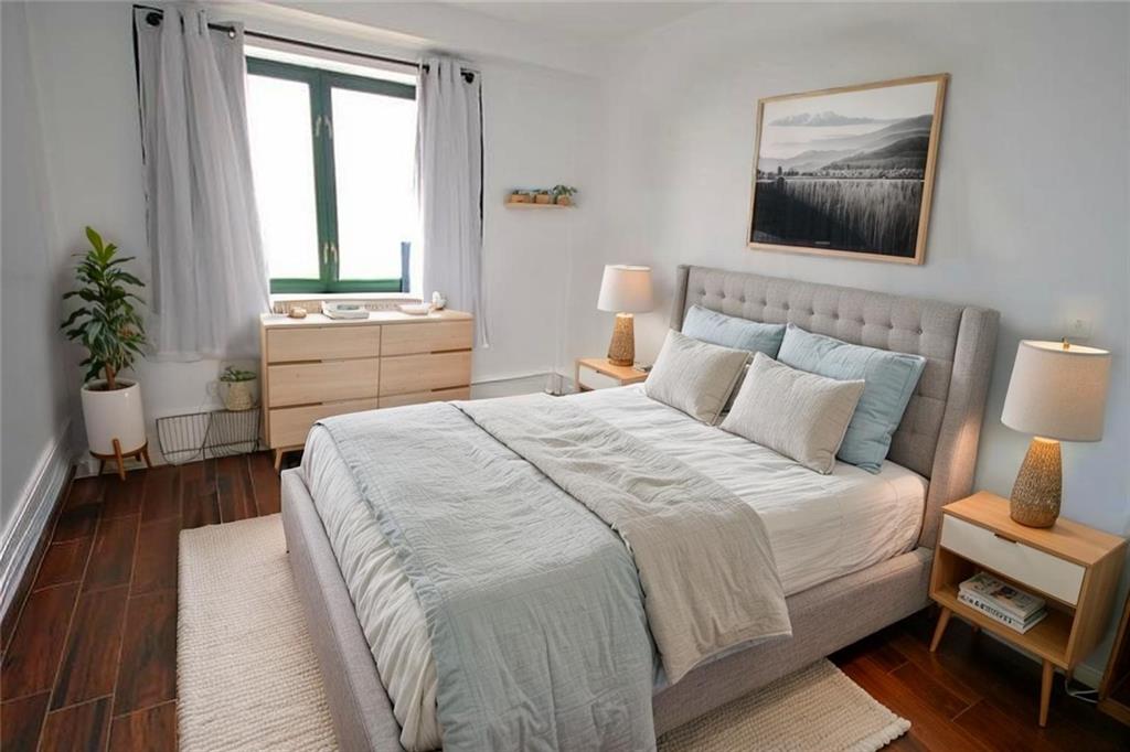 2570 East 17th Street Sheepshead Bay Brooklyn NY 11235