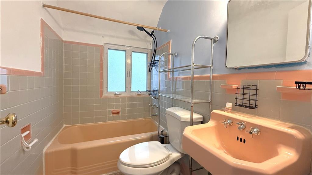 28-16 210 Place Bayside Bayside NY 11360