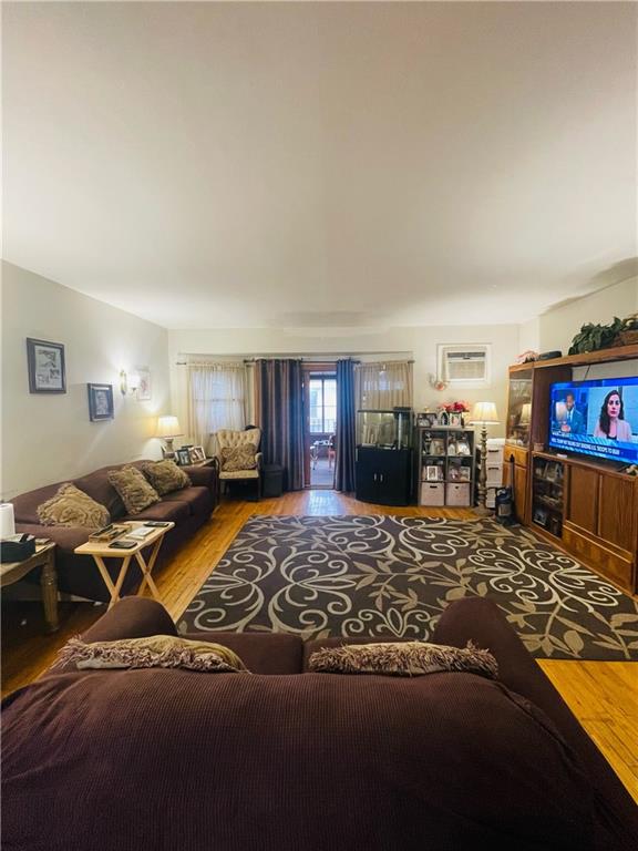 12 Kingsbridge Avenue Bulls Head Staten Island NY 10314