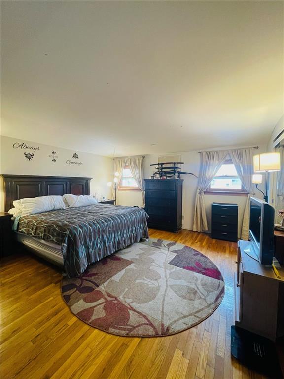 12 Kingsbridge Avenue Bulls Head Staten Island NY 10314