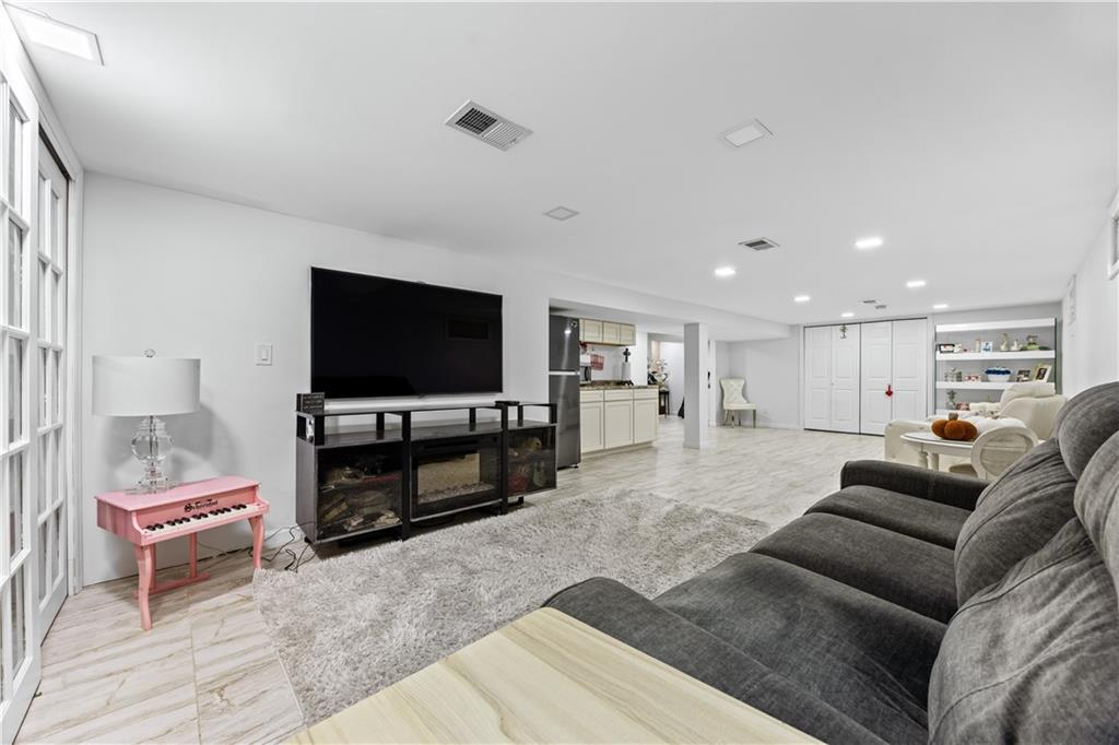 223 Park Street Richmond Town Staten Island NY 10306