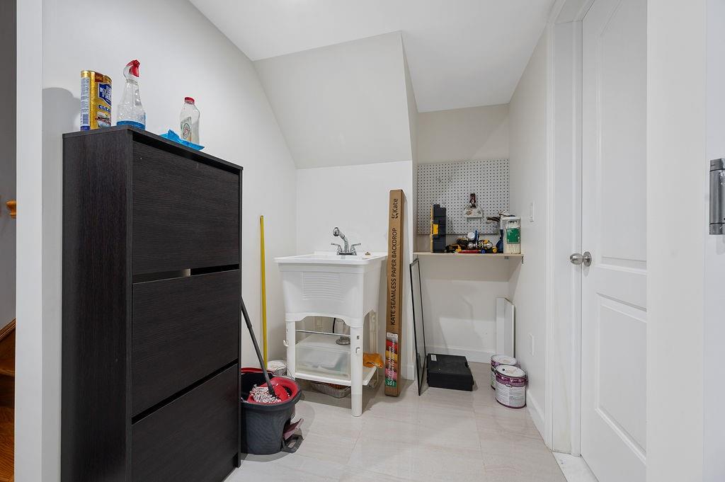 946 78th Street Bensonhurst Brooklyn NY 11228