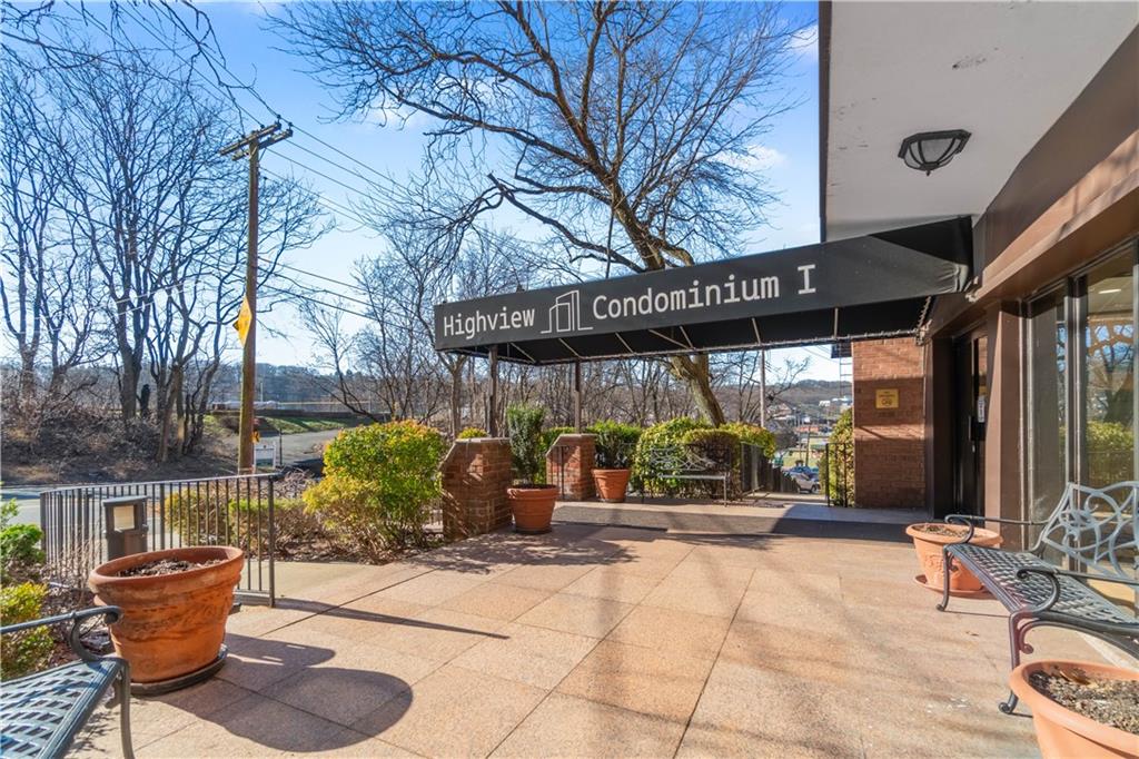 830 Howard Avenue Sunnyside Staten Island NY 10301