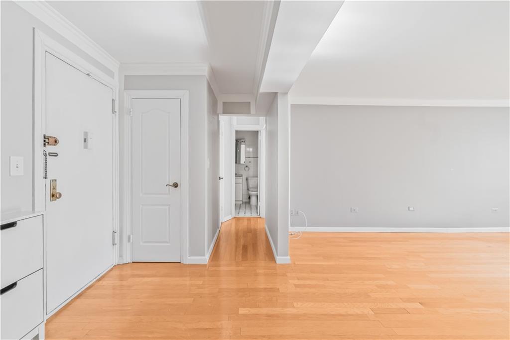 830 Howard Avenue Sunnyside Staten Island NY 10301