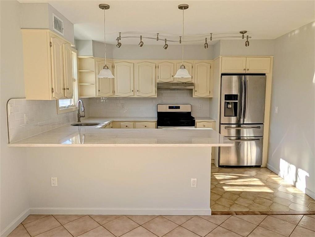 224 Forest Green Arden Heights Staten Island NY 10312