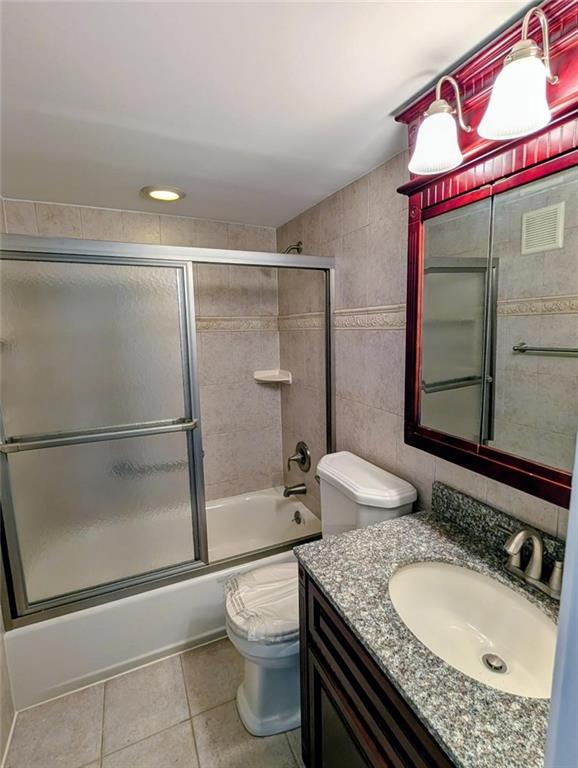 224 Forest Green Arden Heights Staten Island NY 10312