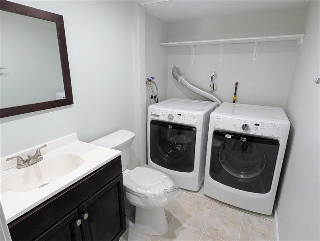 224 Forest Green Arden Heights Staten Island NY 10312