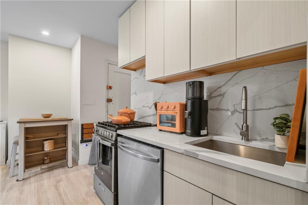 300 8th Avenue Park Slope Brooklyn NY 11215