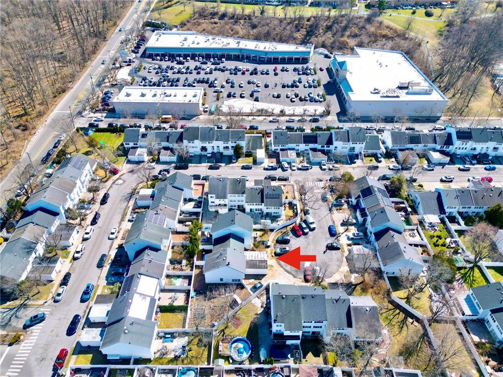31 Barclay Circle Rossville Staten Island NY 10312