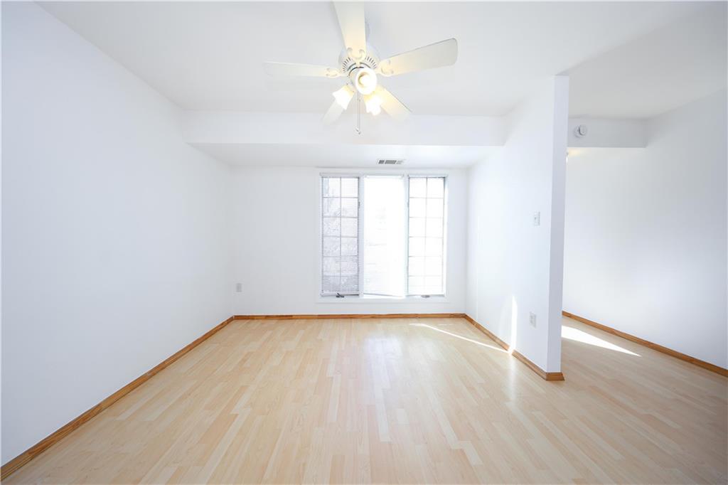 31 Barclay Circle Rossville Staten Island NY 10312