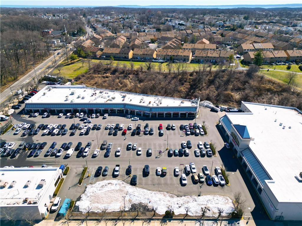 31 Barclay Circle Rossville Staten Island NY 10312