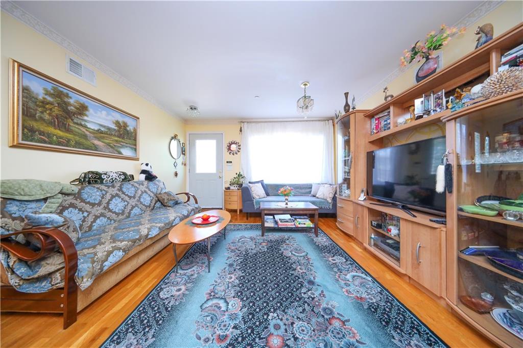 78 Townsend Avenue Clifton Staten Island NY 10304