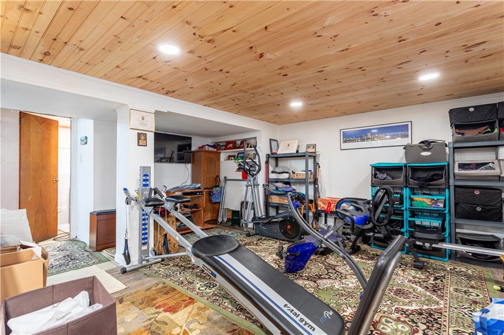 257 Mountainview Avenue Manor Heights Staten Island NY 10314