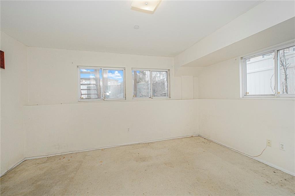 61 Merivale Lane Rosebank Staten Island NY 10304