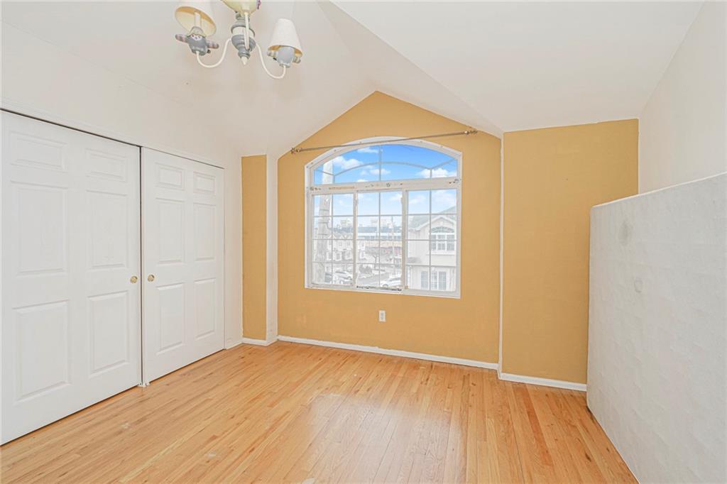 61 Merivale Lane Rosebank Staten Island NY 10304