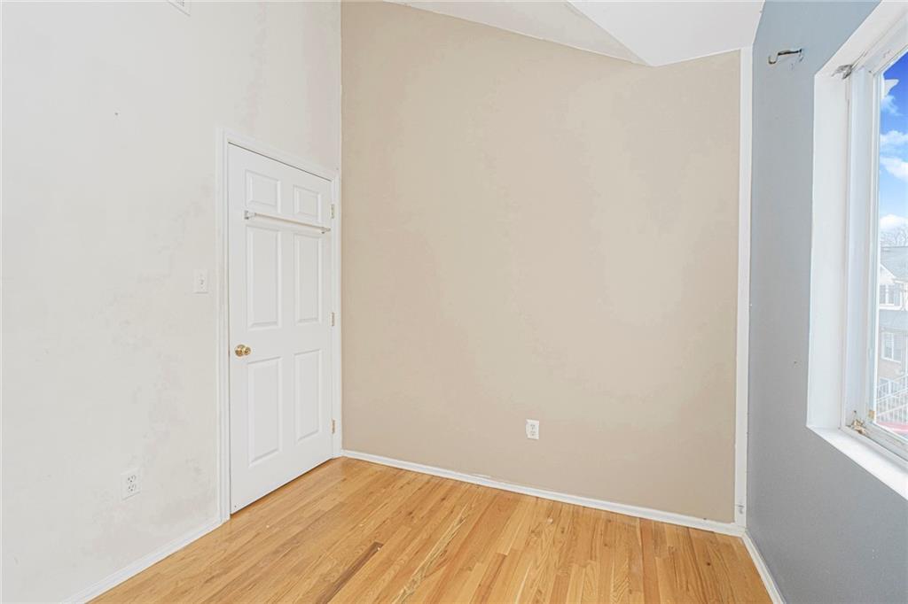 61 Merivale Lane Rosebank Staten Island NY 10304