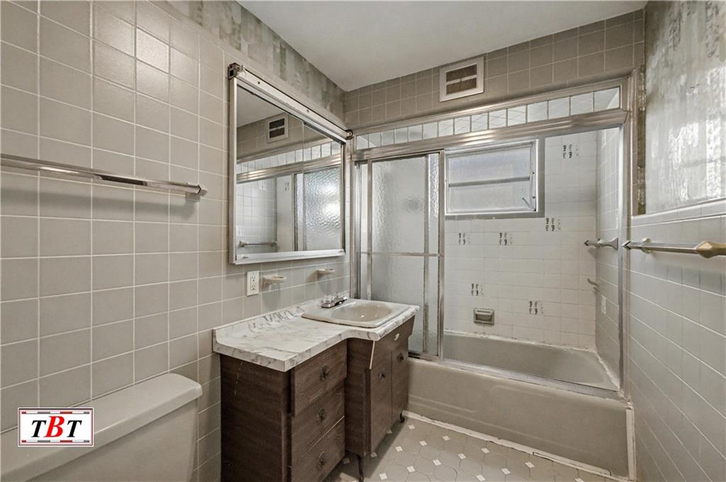 2031 New York Avenue Midwood Brooklyn NY 11210