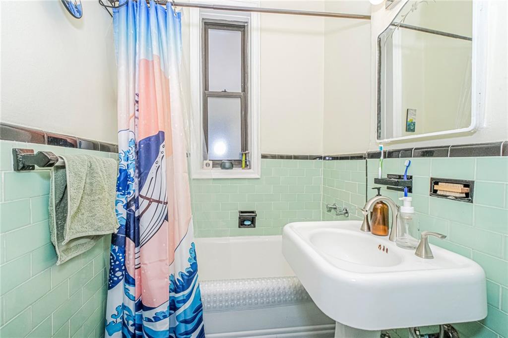 135 SW Prospect Park Windsor Terrace Brooklyn NY 11218