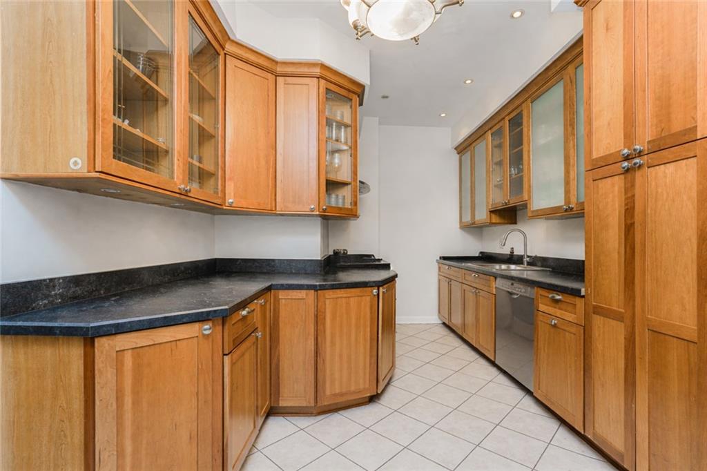 80 Bay Street Land St. George Staten Island NY 10301