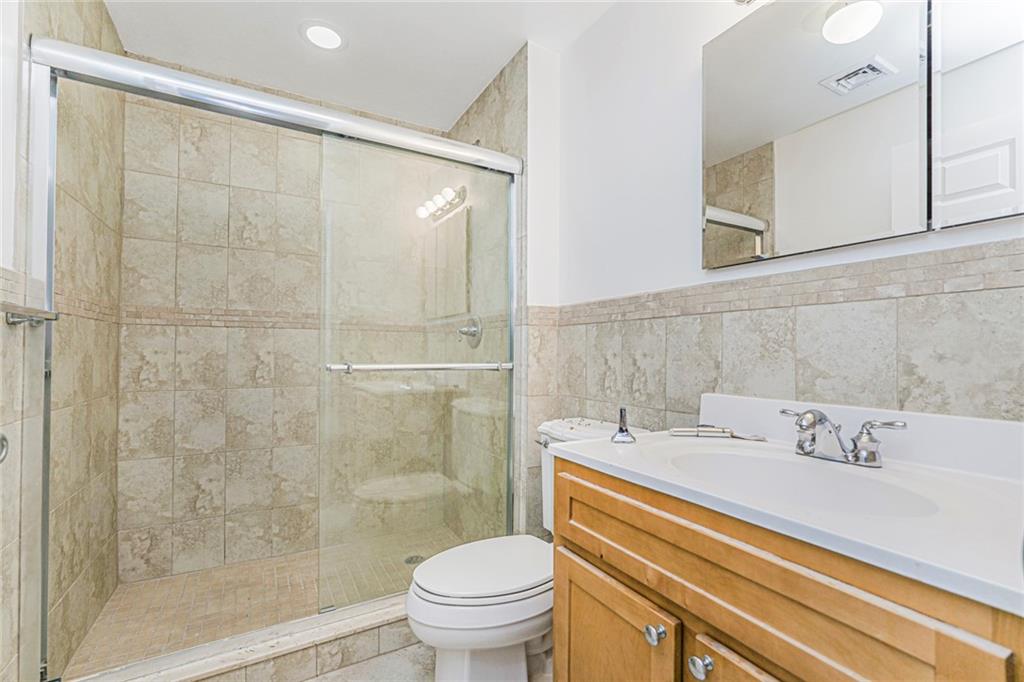 8405 19th Avenue Bensonhurst Brooklyn NY 11214