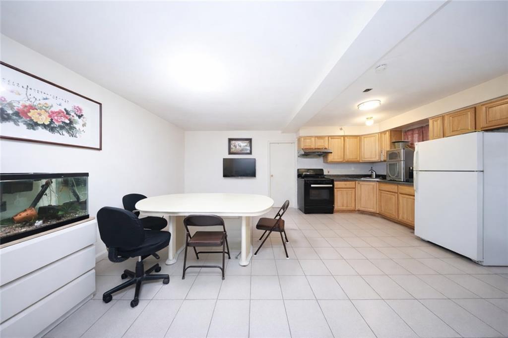 154 Bay 32nd Street Bath Beach Brooklyn NY 11214