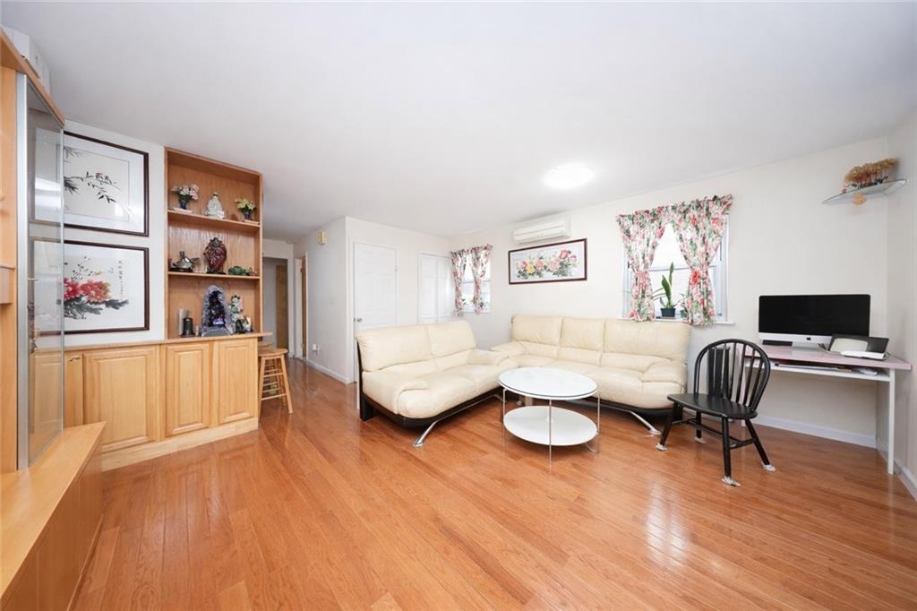 154 Bay 32nd Street Bath Beach Brooklyn NY 11214