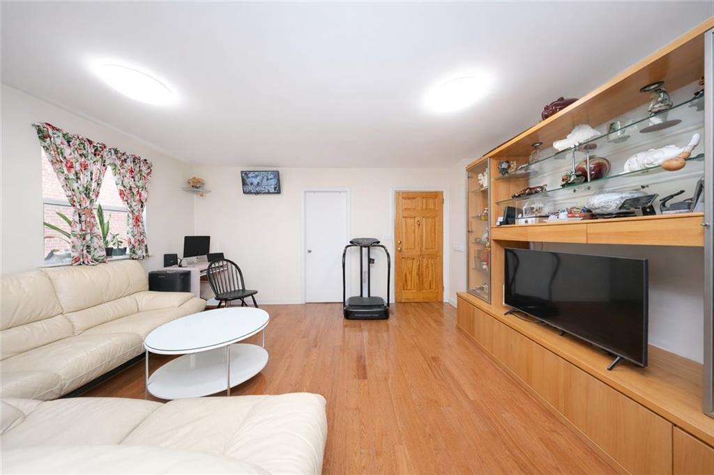 154 Bay 32nd Street Bath Beach Brooklyn NY 11214