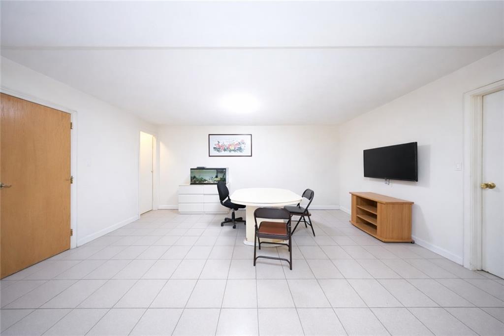 154 Bay 32nd Street Bath Beach Brooklyn NY 11214