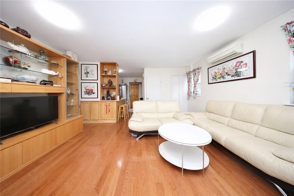 154 Bay 32nd Street Bath Beach Brooklyn NY 11214