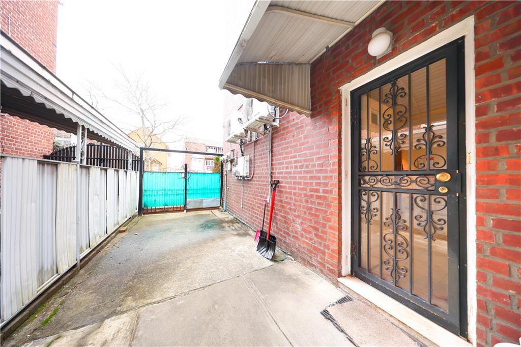 154 Bay 32nd Street Bath Beach Brooklyn NY 11214