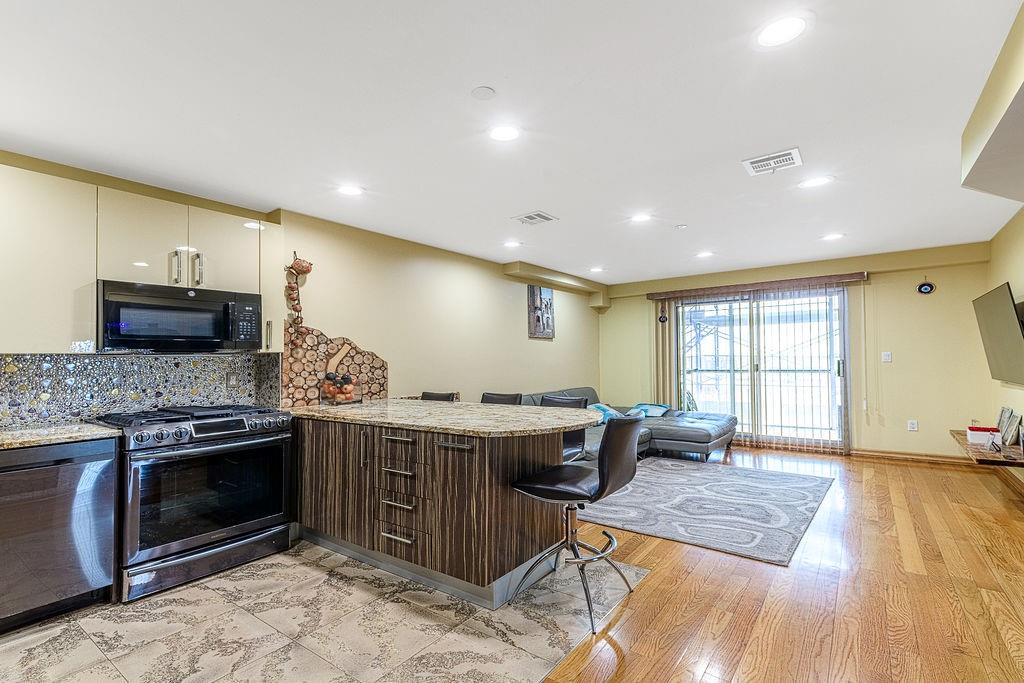 3015 Brighton 6th Street Brighton Beach Brooklyn NY 11235