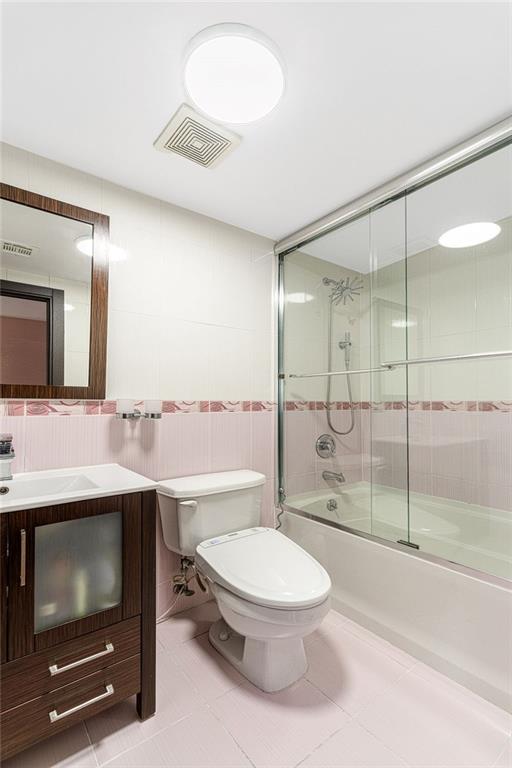 3015 Brighton 6th Street Brighton Beach Brooklyn NY 11235