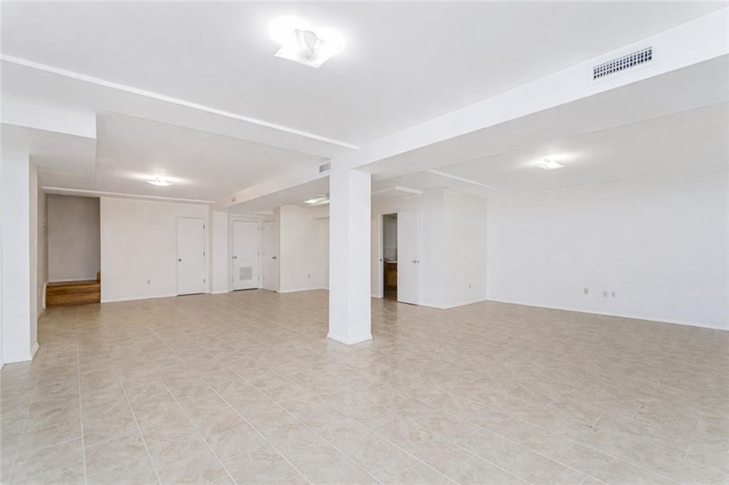 8409 19th Avenue Bensonhurst Brooklyn NY 11214