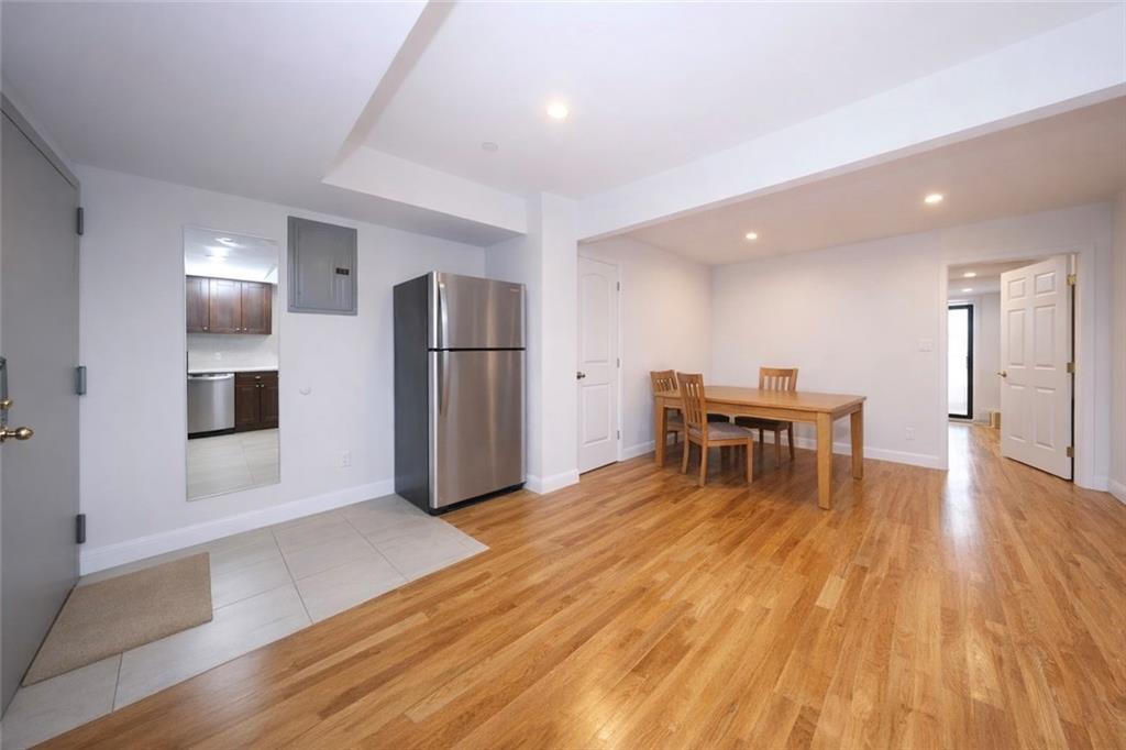 7516 Bay Parkway Bensonhurst Brooklyn NY 11214