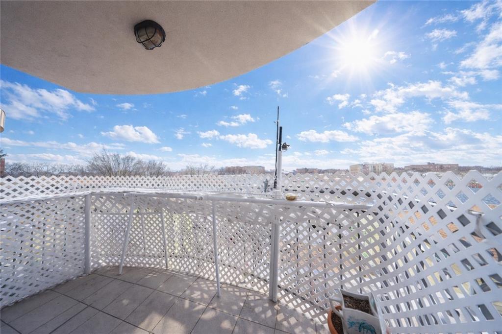 7516 Bay Parkway Bensonhurst Brooklyn NY 11214