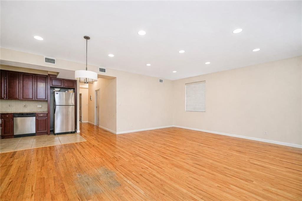 8409 19th Avenue Bensonhurst Brooklyn NY 11214