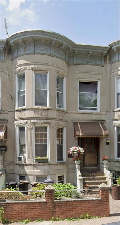 934 52nd Street Sunset Park Brooklyn NY 11219