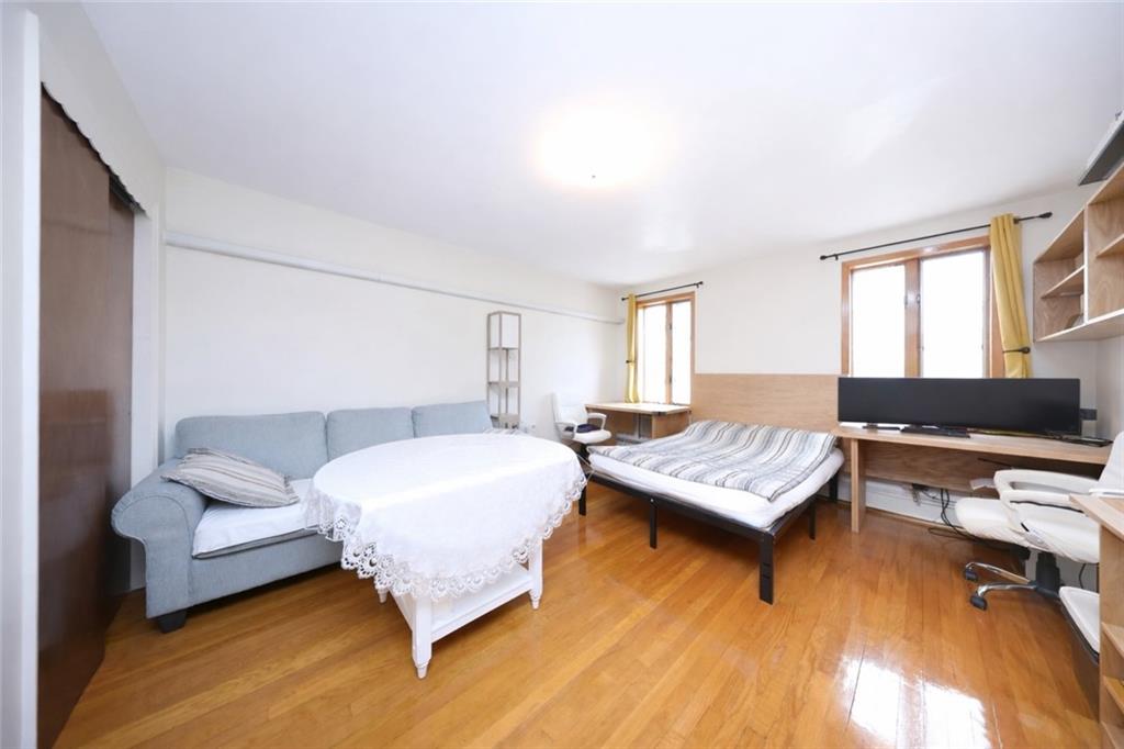 2540 East 11th Street Sheepshead Bay Brooklyn NY 11235