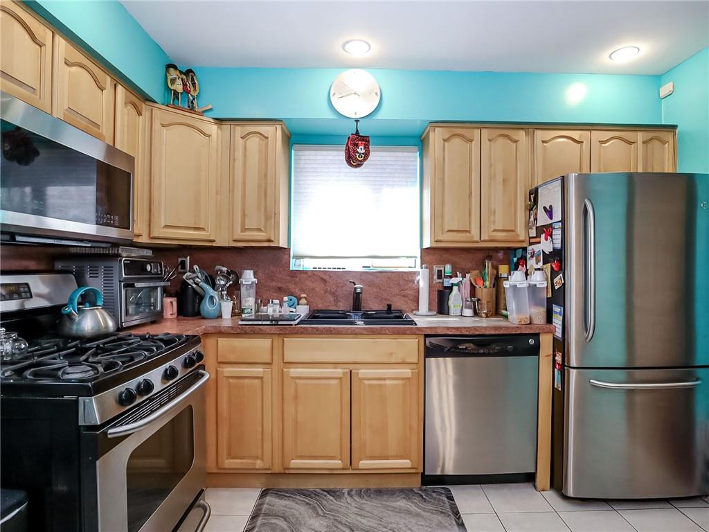 32 McCormick Place Arrochar Staten Island NY 10305