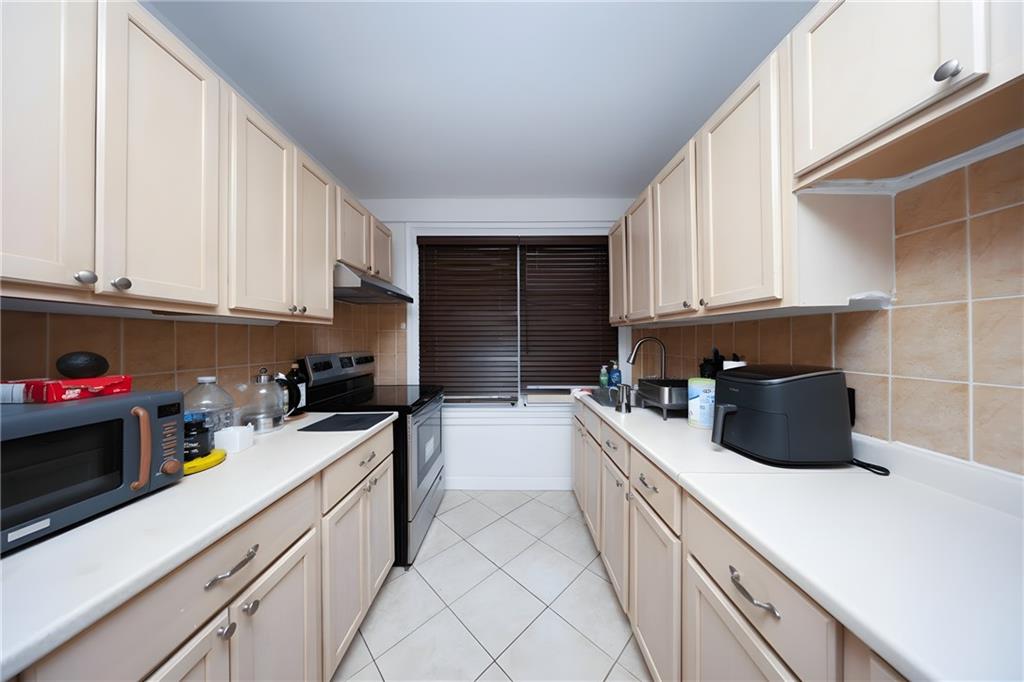 170 72nd Street Bay Ridge Brooklyn NY 11209