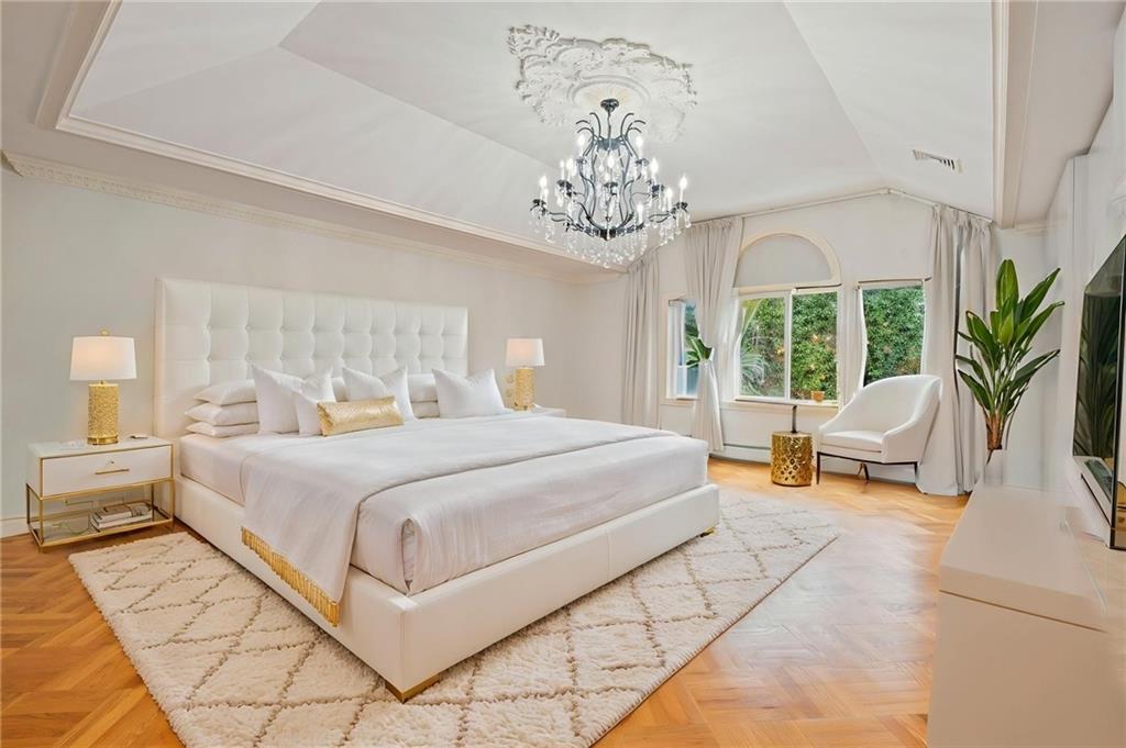 76 Douglas Road Emerson Hill Brooklyn NY 10304