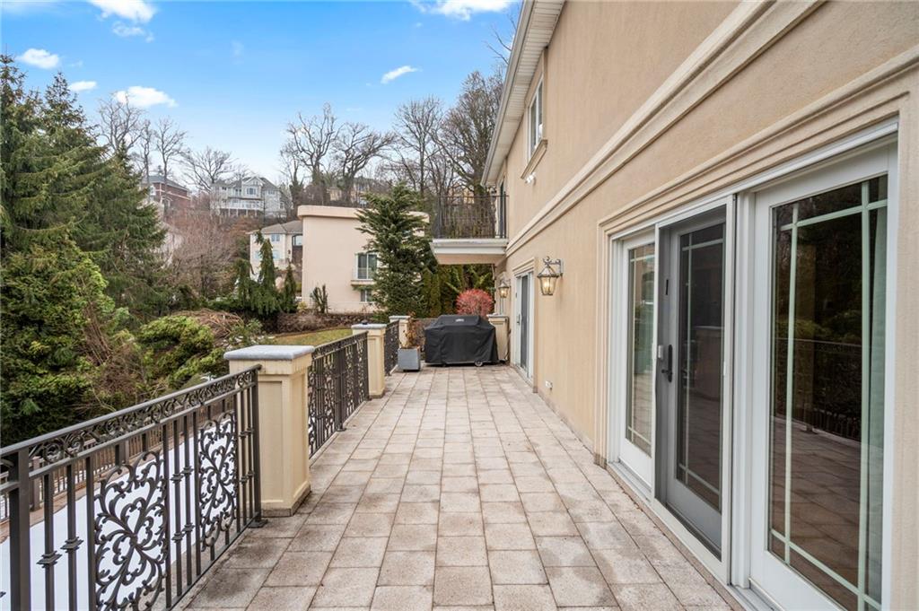 76 Douglas Road Emerson Hill Brooklyn NY 10304