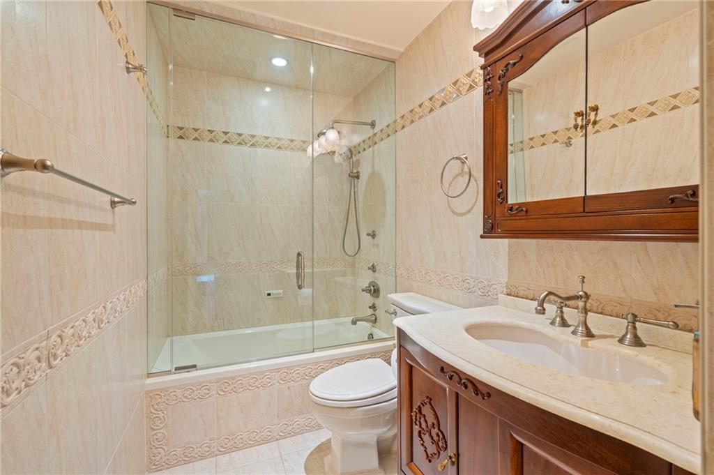 76 Douglas Road Emerson Hill Brooklyn NY 10304