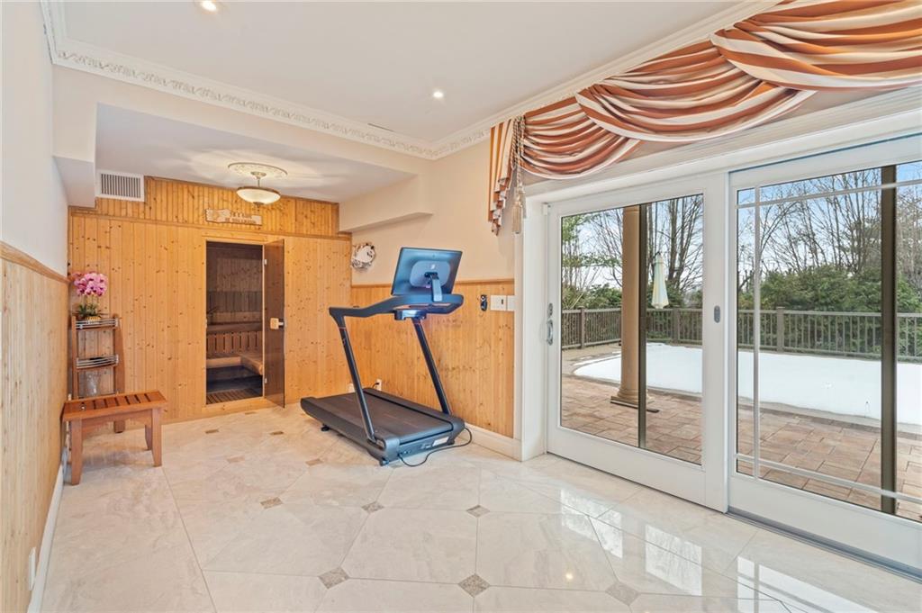 76 Douglas Road Emerson Hill Brooklyn NY 10304