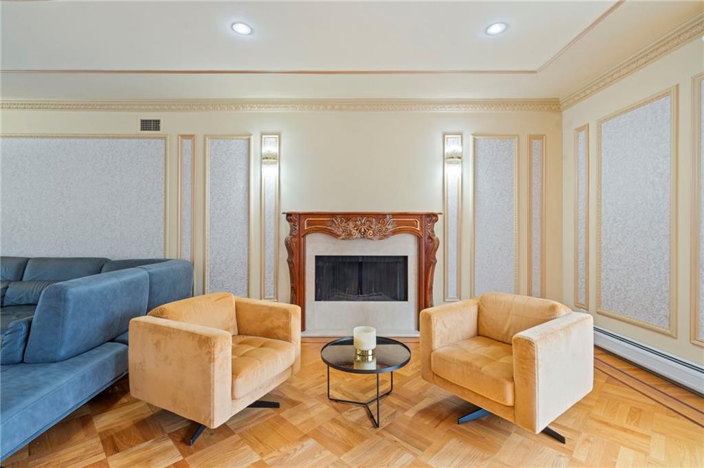 76 Douglas Road Emerson Hill Brooklyn NY 10304