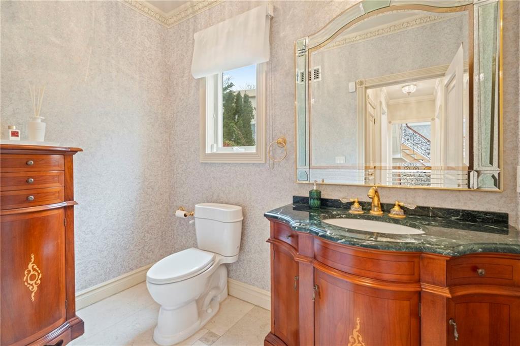 76 Douglas Road Emerson Hill Brooklyn NY 10304