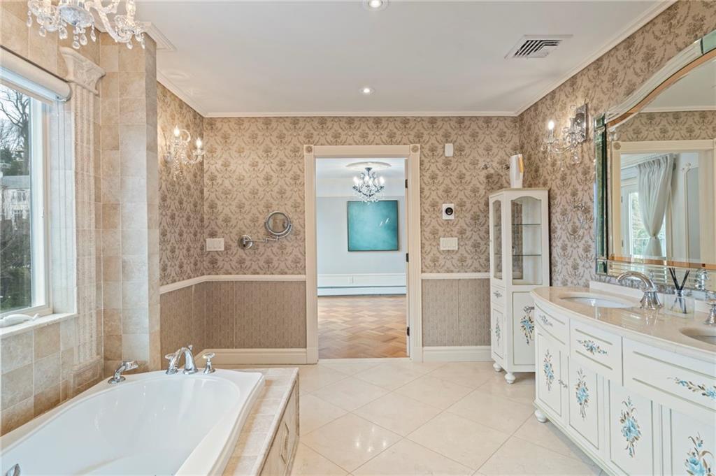 76 Douglas Road Emerson Hill Brooklyn NY 10304