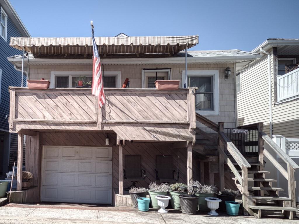 43 Michigan Street Out of NYC Long Beach NY 11561