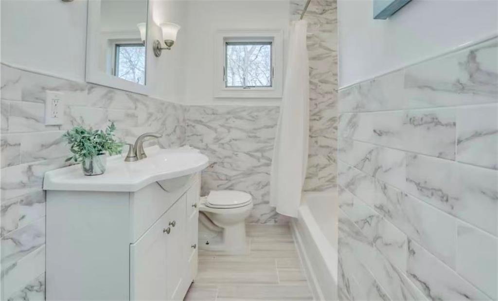 498 Famers Avenue Out of NYC Bellmore NY 11710